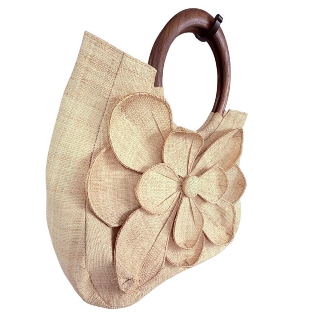 Mar Y Sol Madagascar Raffia Flower Tote Wood Handle Bag - Picture 4 of 9